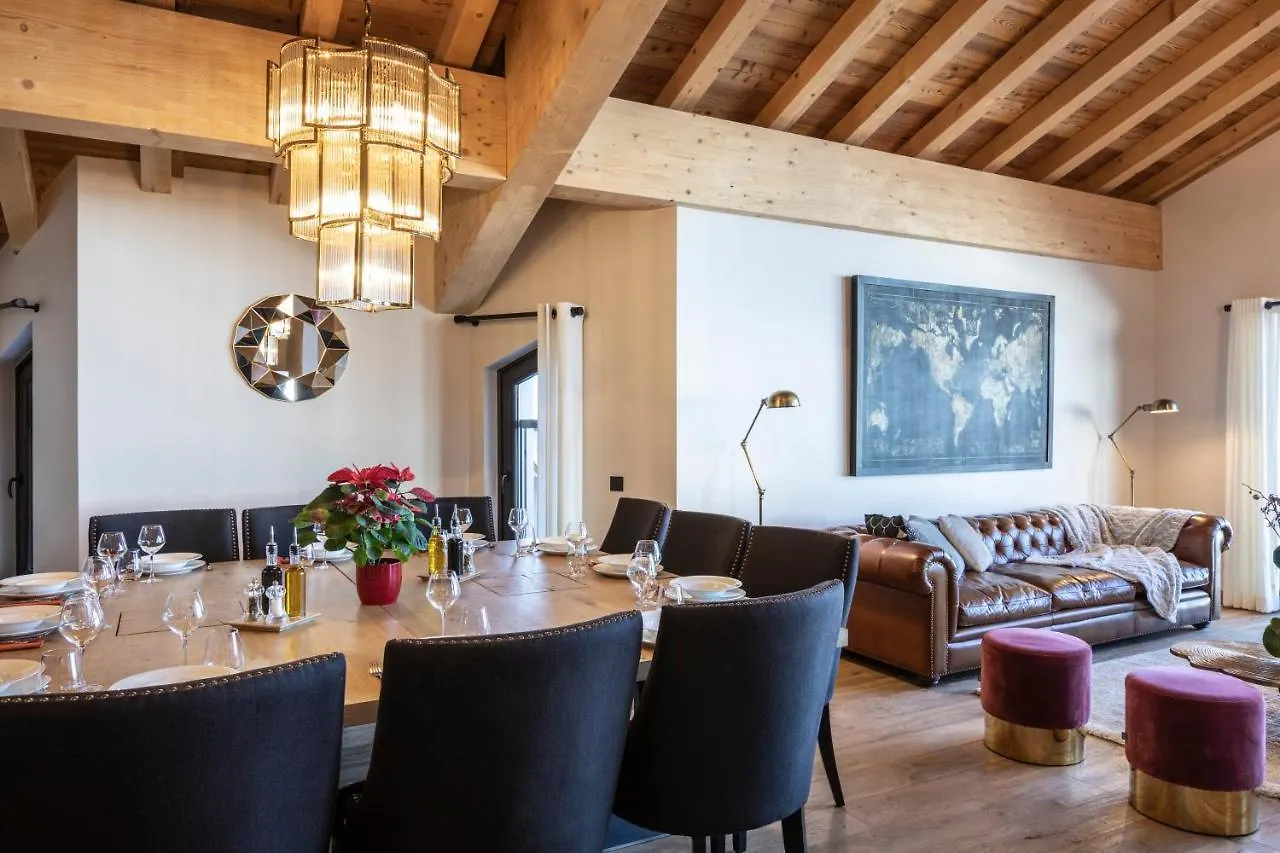 Chalet Carte Blanche Golden Jubilee Val Thorens
