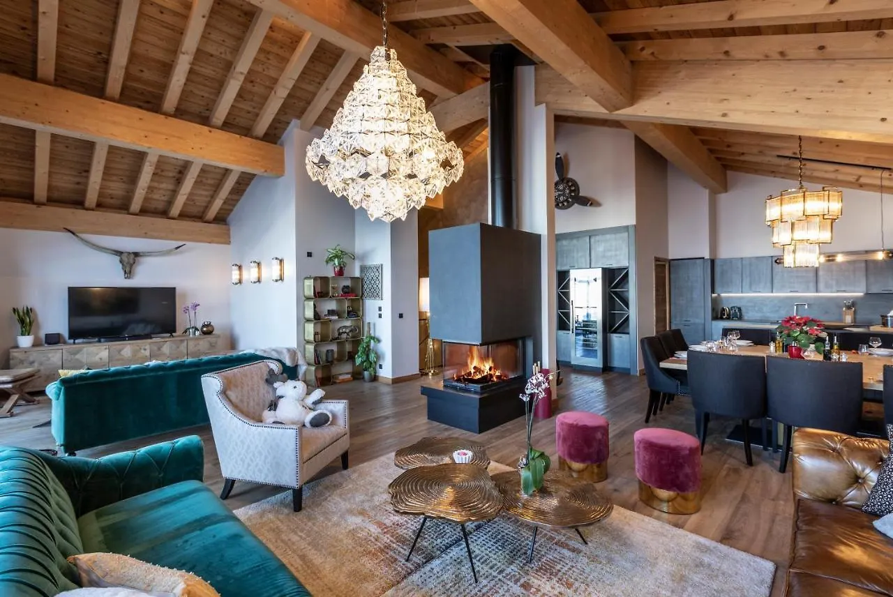 Chalet Carte Blanche Golden Jubilee Val Thorens