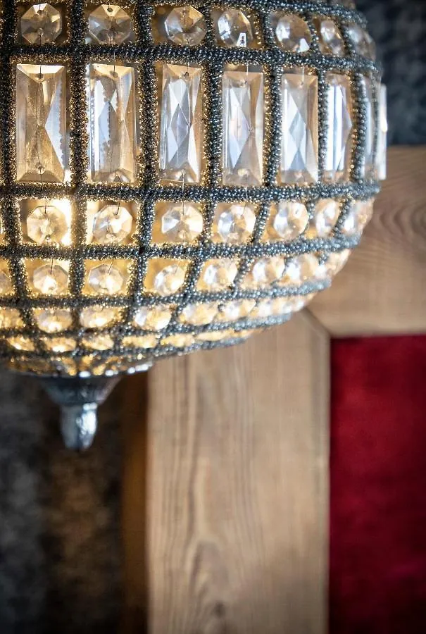Chalet Carte Blanche Golden Jubilee Val Thorens