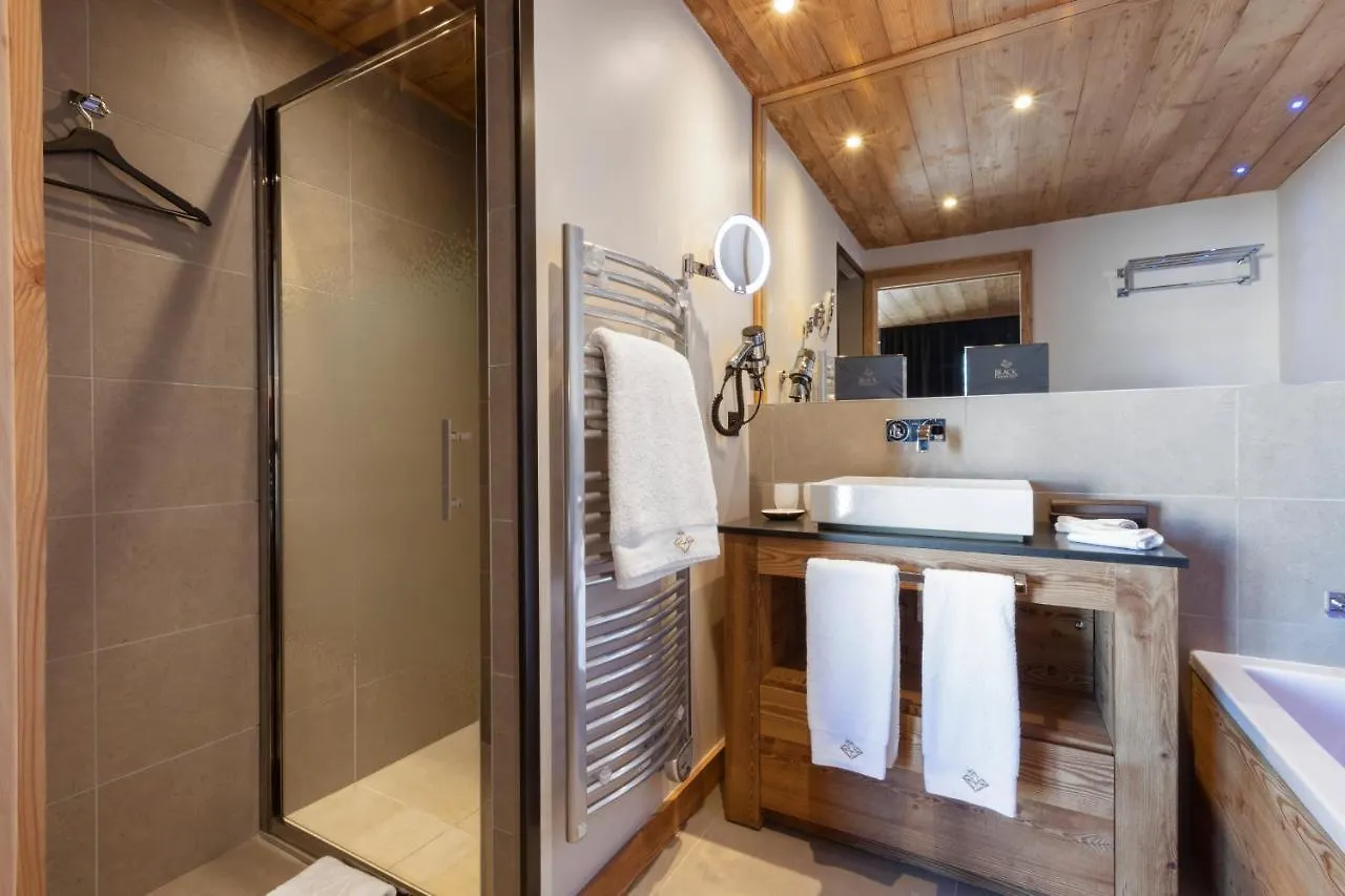 Chalet Carte Blanche Golden Jubilee Val Thorens France