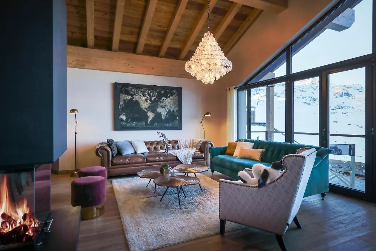 Chalet Carte Blanche Golden Jubilee Val Thorens France