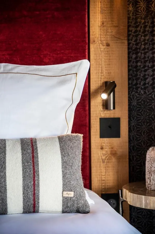 Chalet Carte Blanche Golden Jubilee Val Thorens